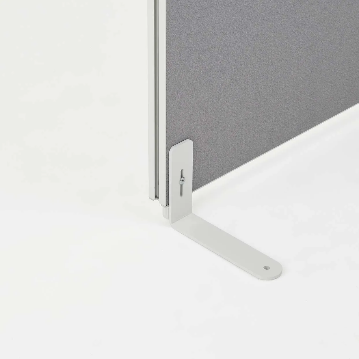 ドア付きパーティション（シリンダー式・左開き）