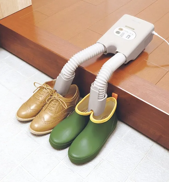 脱臭クツ乾燥機