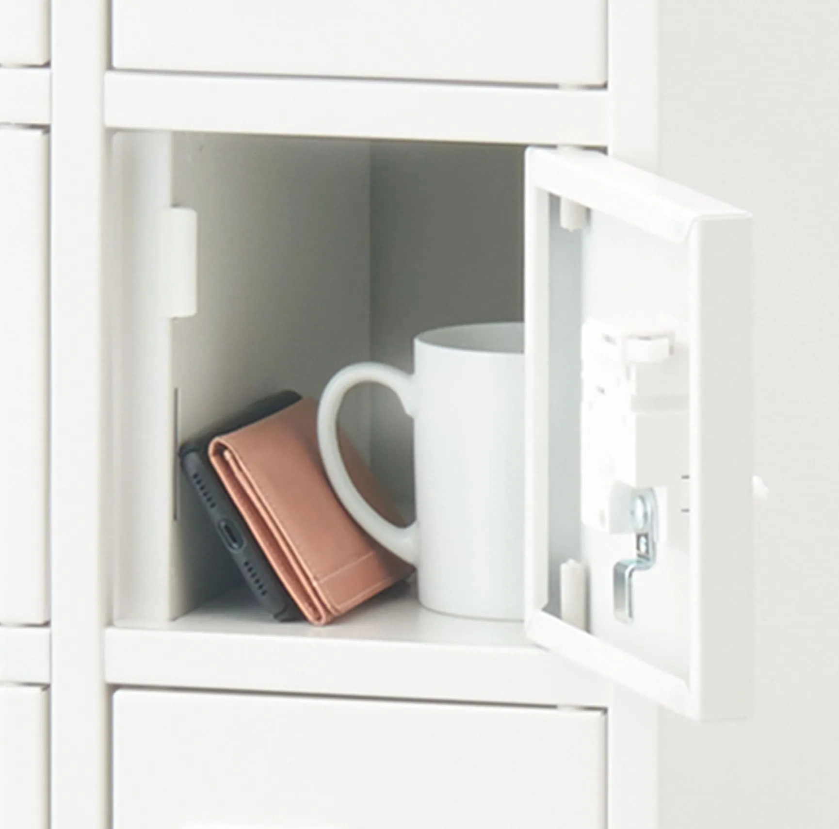 ポーチロッカー（18人用・ダイヤル錠）