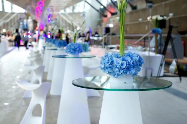 ライティングファニチャ（カクテルテーブル・トール）